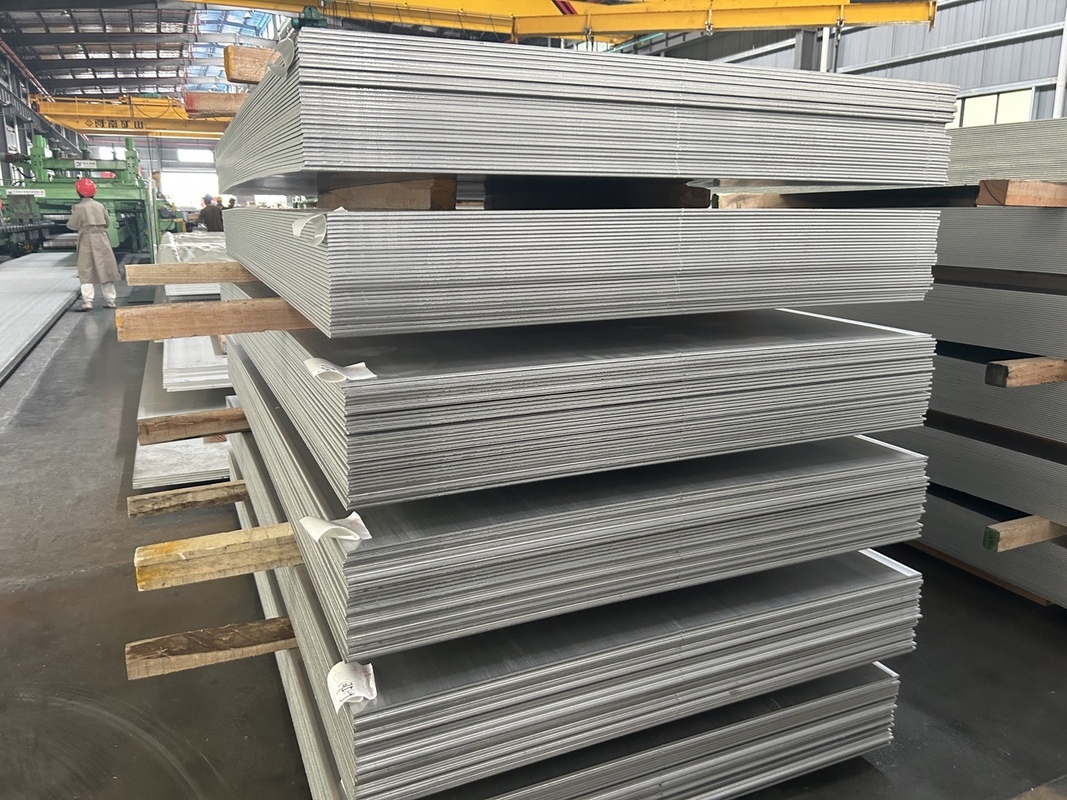 Φύλλα πιάτων ανοξείδωτου AISI ASTM 430 καυτά - ο κυλημένος καθρέφτης 2B 8K γυάλισε για τη δομή
